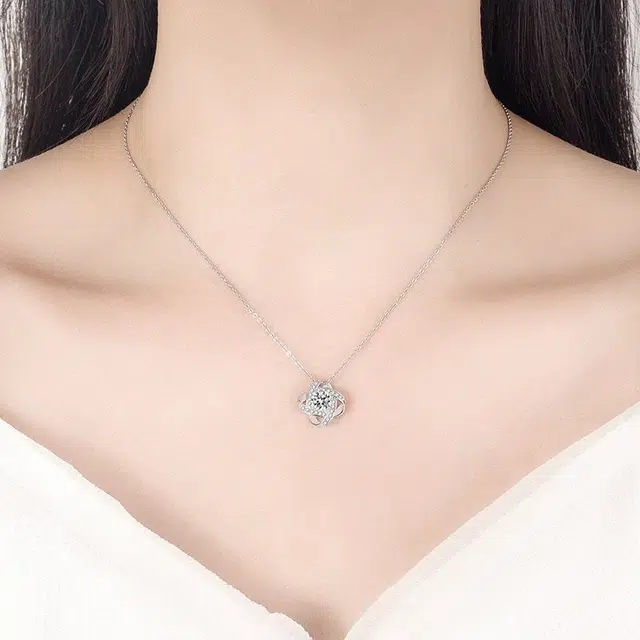 迎百宝 幸运四叶草 闪耀无限循环简约百搭精致高级感轻奢小众设计 合金 项链 男女同款情侣款