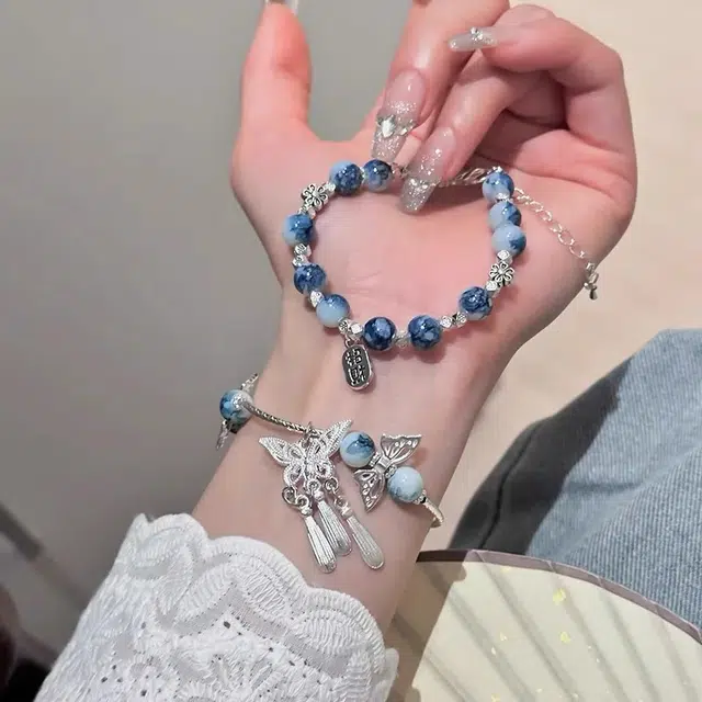 迎百宝 青花瓷 招财纳福新中式国潮风碎冰蓝本命年转运蝴蝶元素 古风优雅气质灵动百搭 合金 手链 女款