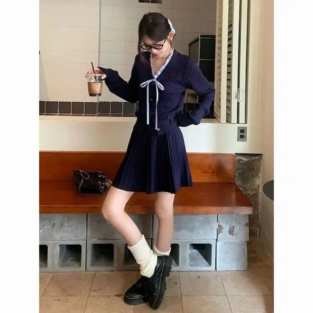 轻迎 学院风针织蝴蝶结韩系开衫高腰上衣百褶短裙休闲套装 女款