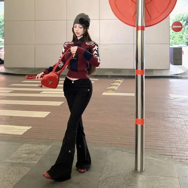 轻迎 美式时尚复古优雅精致假两件修身提花刺绣小众减龄辣妹上衣针织衫 女款