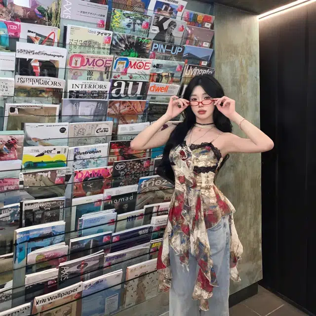 轻迎 法式复古辣妹显瘦设计感不规则蕾丝上衣吊带 女款 花色