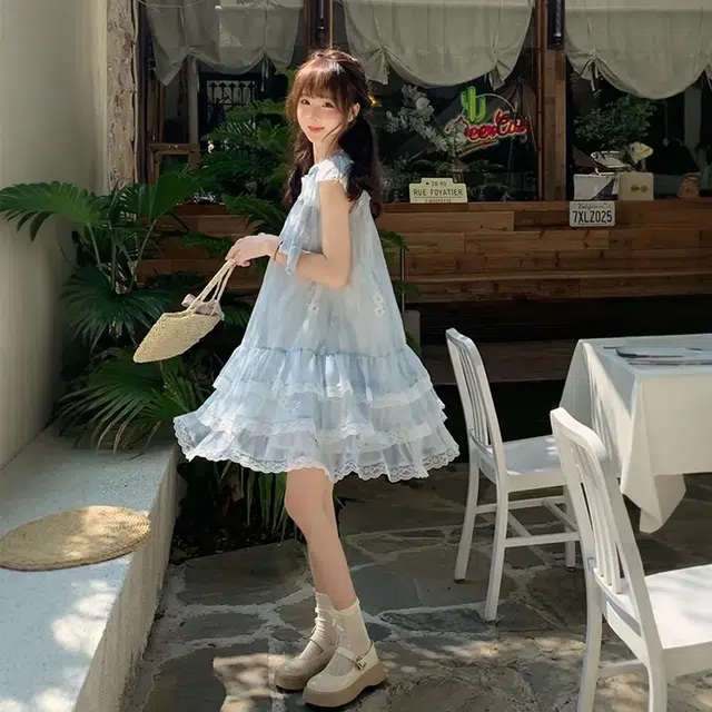 轻迎 法式可爱甜美圆领飞飞袖碎花蕾丝边蓬蓬短裙短袖连衣裙 女款