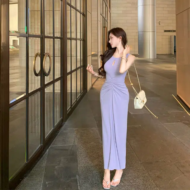 轻迎 褶皱背心设计感紧身性感修身气质裙子无袖连衣裙 女款