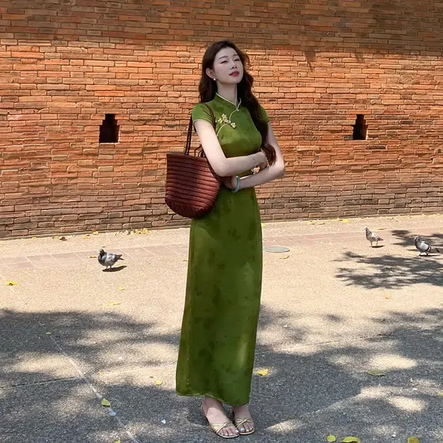 轻迎 新中式复古气质高级感收腰长裙短袖连衣裙 女款