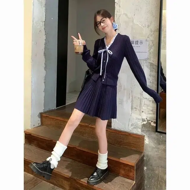 轻迎 学院风针织蝴蝶结韩系开衫高腰上衣百褶短裙休闲套装 女款