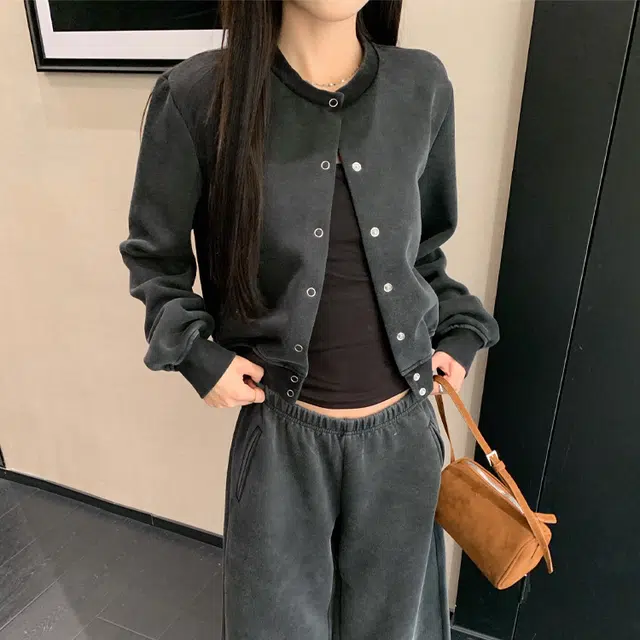 轻迎 水洗复古单排扣纯色长袖圆领通勤风休闲套装 女款