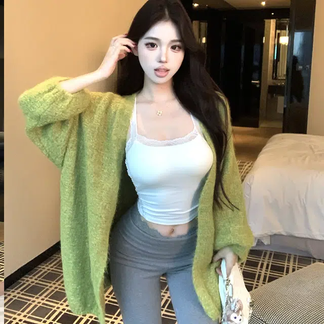 轻迎 时尚百搭宽松针织开衫外套蕾丝挂脖拼接吊带背心微喇叭长裤休闲套装 女款