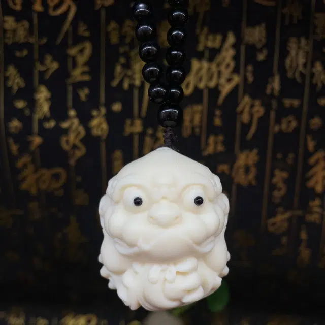檀欣 国风 雕刻达摩祖师坐禅佛祖 纳福吉祥 复古新中式家居车载办公室博古架摆件 象牙果 手把件 男女同款情侣款