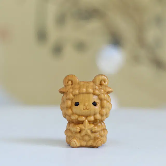檀欣 本命年 原木雕刻十二生肖小绵羊萌系喜羊羊随身手把件#好运 家居桌面木质工艺品 生肖羊 崖柏 木作摆件 男女同款情侣款