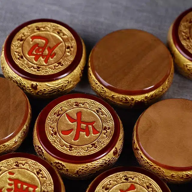 檀欣 九龙浮雕中国象棋#好运新中式红木文玩高档实木大号家用折叠棋盘送礼 招财纳福平安 楠木 摆件 男女同款情侣款