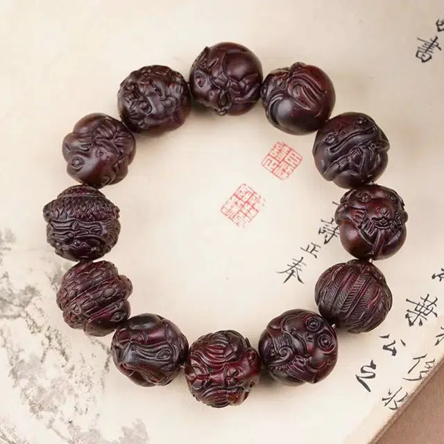 檀欣 新中式收藏级本命年招财纳福转运珠盘玩 国潮设计感 湘工满雕刻十二年生肖大颗佛珠 木质檀香 木作手串 男款 紫檀属 礼盒装