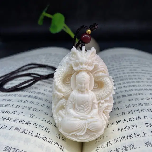 檀欣 雕刻龙佛 纳福平安吊坠 新中式国风 精致轻奢高级感 招财佛祖锁骨链装饰品 象牙果 菩提类项链 男女同款情侣款