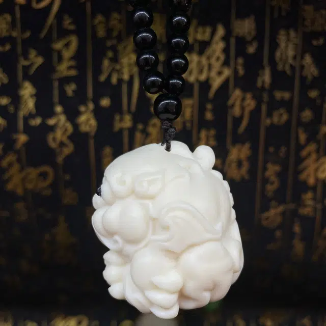 檀欣 国风 雕刻达摩祖师坐禅佛祖 纳福吉祥 复古新中式家居车载办公室博古架摆件 象牙果 手把件 男女同款情侣款