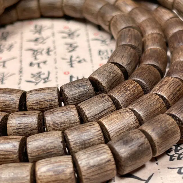 檀欣 国潮新中式 结香莹润 芽庄白棋沉水文玩沉香念珠 多圈叠戴盘玩佛珠 老料瑞香科白木 木作手串 男女同款情侣款 檀木 礼盒装