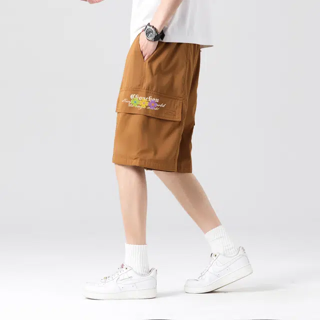周同学 周杰伦 港风复古简约高街美拉德色系设计感花卉刺绣字母印花宽松百搭休闲直筒阔腿五分大口袋工装短裤 男女同款