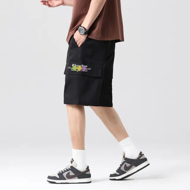 周同学 周杰伦 港风复古简约高街美拉德色系设计感花卉刺绣字母印花宽松百搭休闲直筒阔腿五分大口袋工装短裤 男女同款