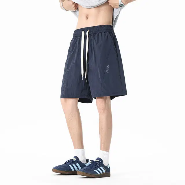 红蜻蜓 美式复古高街透气设计感经典高级舒适宽松纯色百搭日常通勤潮流时尚简约直筒休闲短裤 男女同款