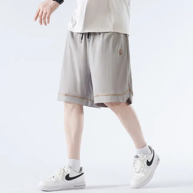 八哥 美式街头数字刺绣撞色系带宽松五分休闲短裤 男女同款