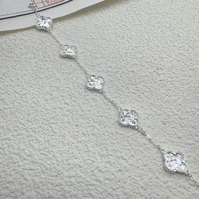 990