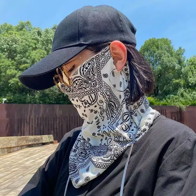 啄木鸟 轻薄透气 脖套时尚腰果花纹无缝运动头巾围脖户外骑行运动防紫外线 防晒面罩 男女同款情侣款
