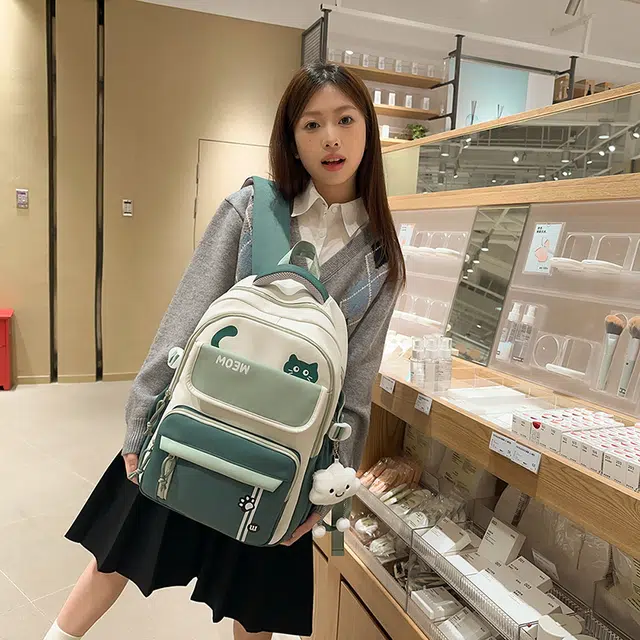 菲姿卓尔 大容量撞色女生背包 尼龙学院风 双肩包初中高中学生 女款
