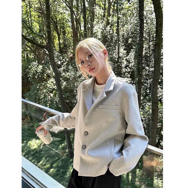 " MOOTONAL old-money