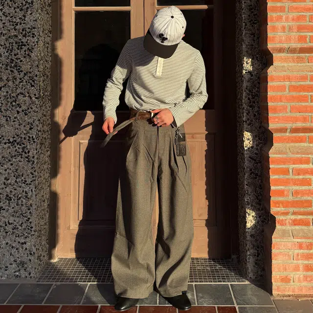 " MOOTONAL old-money