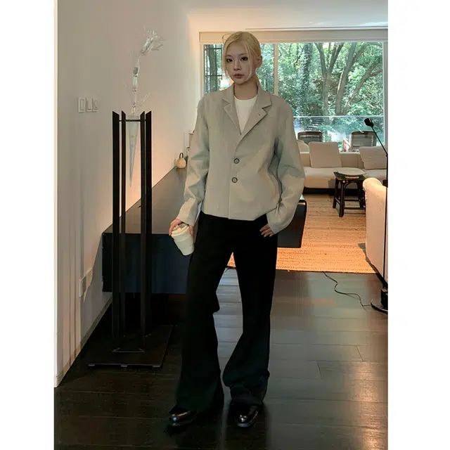 " MOOTONAL old-money