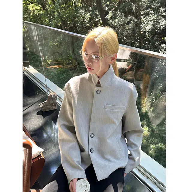 " MOOTONAL old-money