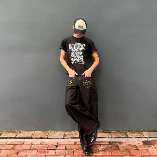 " MOOTONAL baggy