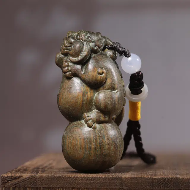 灵晔 新中式国潮复古文艺风轻奢 高级茶宠盘玩文玩【福禄貔貅】招财纳福财源广进万事如意 绿檀 把件 男女同款情侣款