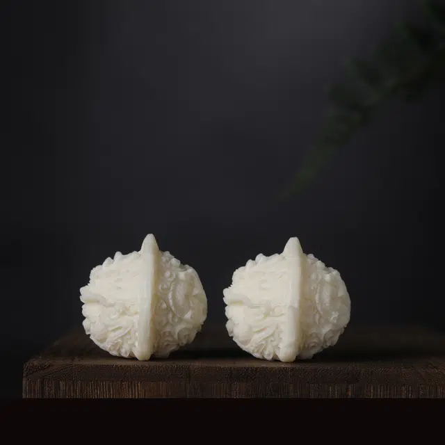 灵晔 新中式国潮文玩 简约高级感 好运莲莲 诸事顺利 平安顺遂 招财纳福 象牙果 手把件 男女同款情侣款