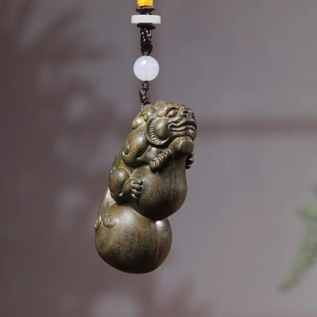 灵晔 新中式国潮复古文艺风轻奢 高级茶宠盘玩文玩【福禄貔貅】招财纳福财源广进万事如意 绿檀 把件 男女同款情侣款