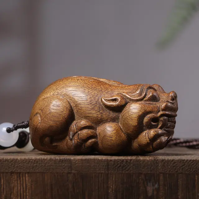 灵晔 国潮新中式复古轻奢高级感文玩直头貔貅居家茶宠茶桌摆件八方来财招财纳福财源广进盘玩 楠木 把件 男女同款情侣款