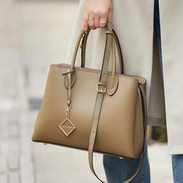 ZOOLER Tote