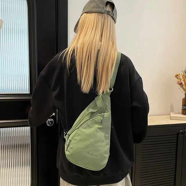 捷朗仕 多功能运动出行百搭 尼龙布 胸包 男女同款情侣款 多色