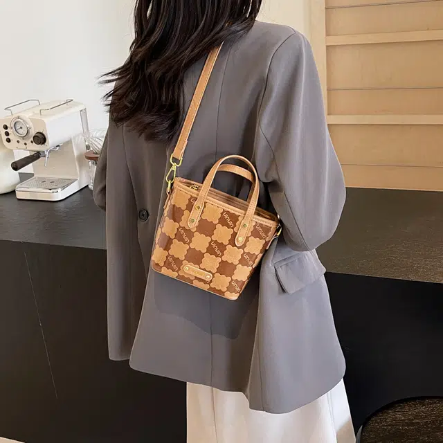 pu tote