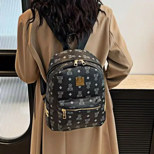 ins PU MOMO