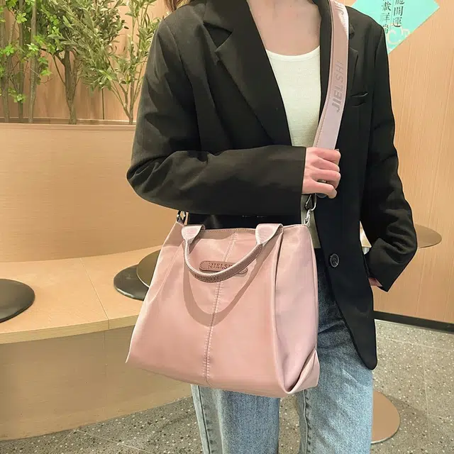 捷朗仕 高级质感通勤百搭秋冬 尼龙 手提斜挎包 中号 女款 树莓粉色/混凝土/淡奶油/黑色