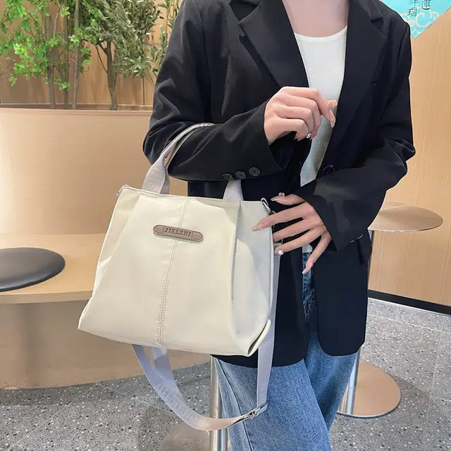捷朗仕 高级质感通勤百搭秋冬 尼龙 手提斜挎包 中号 女款 树莓粉色/混凝土/淡奶油/黑色