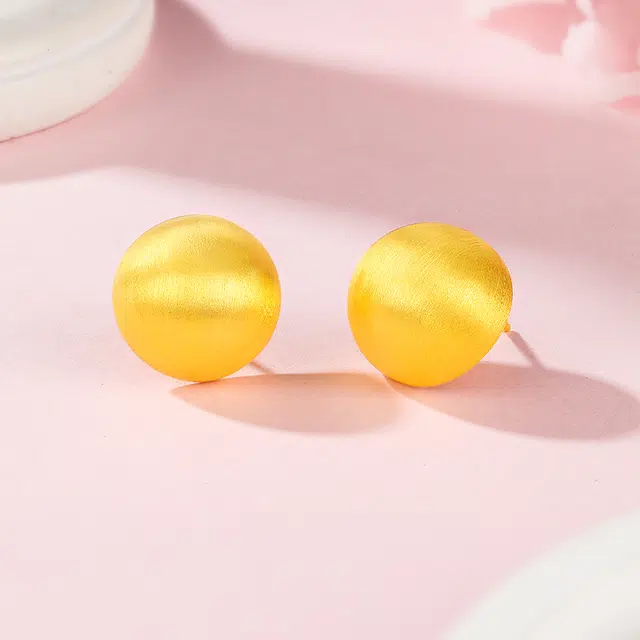 925
