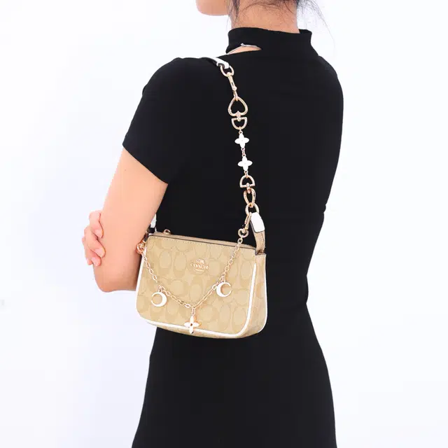 nolita 19coach