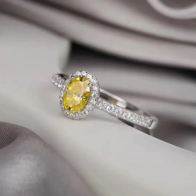 925