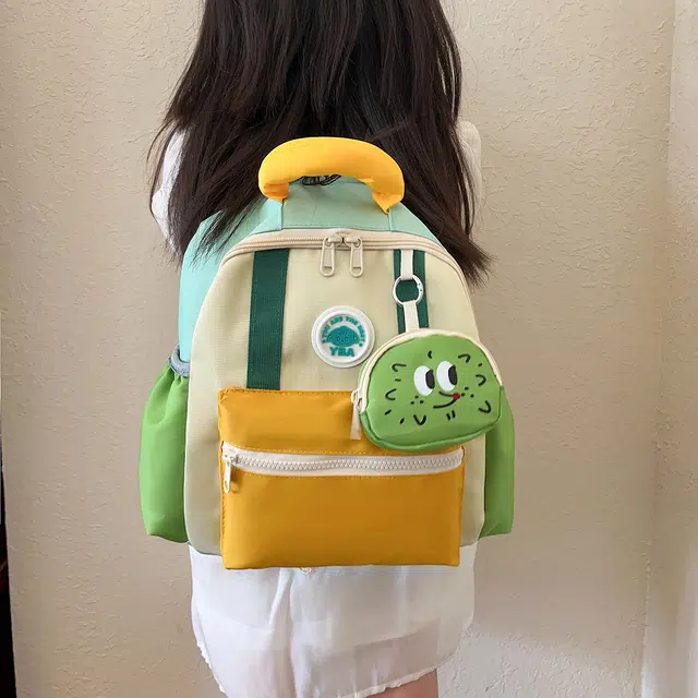米囹 儿童书包高颜值多巴胺 男女孩小学生幼儿园 外出旅游双肩背包 常规 无配色