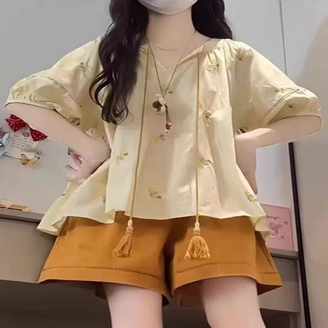 米囹夏季多巴胺穿搭套装女 绝美减龄设计风泡泡袖衬衫显瘦阔腿短裤 青少年
