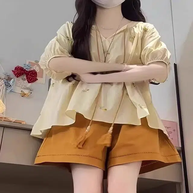 米囹夏季多巴胺穿搭套装女 绝美减龄设计风泡泡袖衬衫显瘦阔腿短裤 青少年