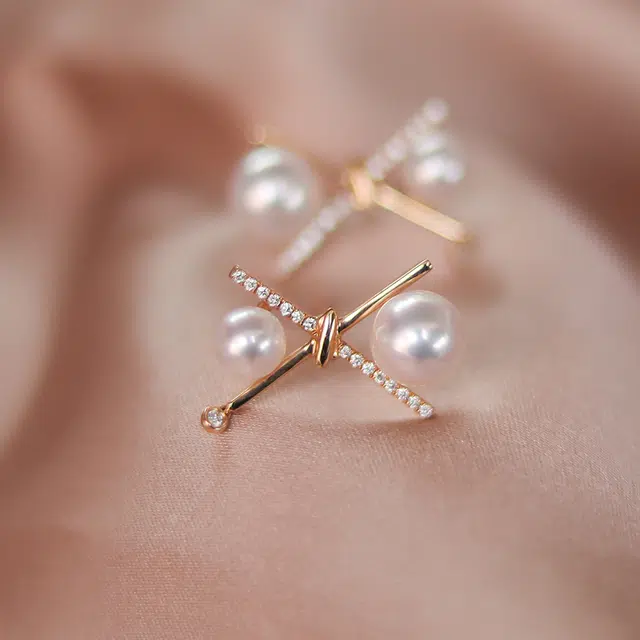 AKOYA 18K57