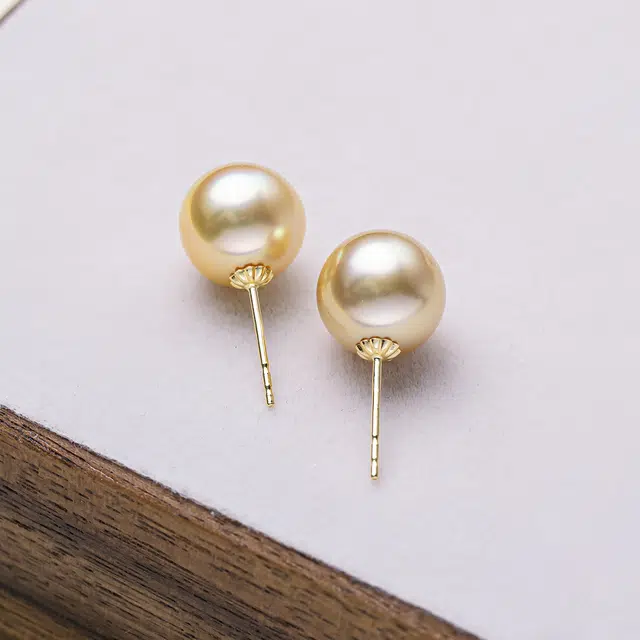 AKOYA 18K 8-99-10