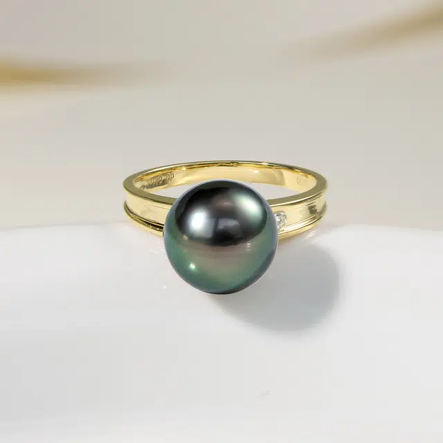 AKOYA 18K
