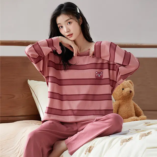 欧迪芬 纯棉家居服免穿文胸条纹圆领长袖柔软舒适亲肤休闲线条透气春夏款长裤睡衣套装 女款 红色